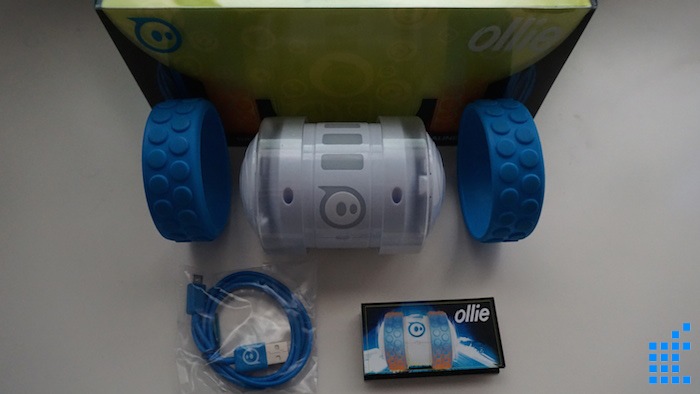 Unboxing Ollie